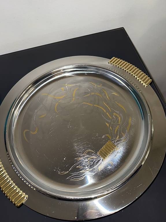 Plateaux: Servierplatte/ Teller  – D'occasion à Zürich par Marti97