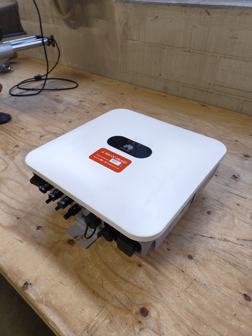 Huawei Wechselrichter: Huawei SUN2000-5KTL-L1 5kW PV-Wechselrichter - Einphasig – Gebraucht aus Winterthur von engitec_AG 5