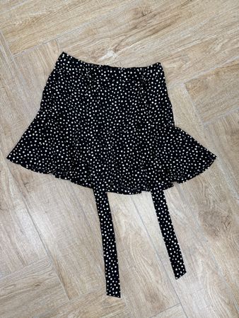 *NEU* Stradivarius Skort, S