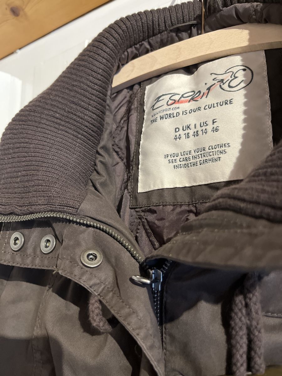 Esprit Giacche: Esprit Jacke neu Gr 44 (eher 42) – Nuovo (secondo la descrizione) da Rüti ZH venduto da huzzelrock 1