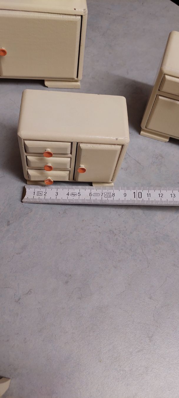 Case e mobili per bambole: Puppenstuben Möbel Antik – Usato da Muri AG venduto da nindo1 4