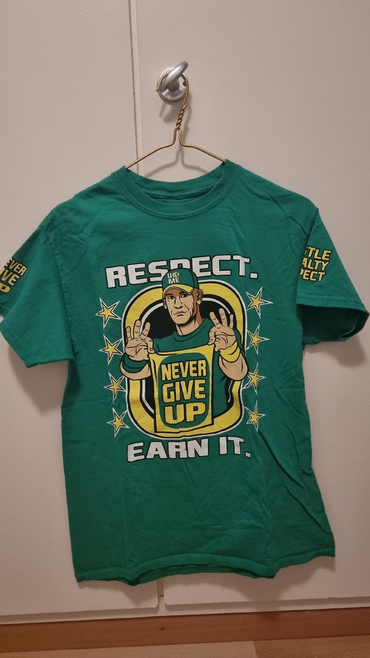 T-Shirts: WWE Merchandise John Cena Tshirt – Neu (gemäss Beschreibung) aus Flawil von