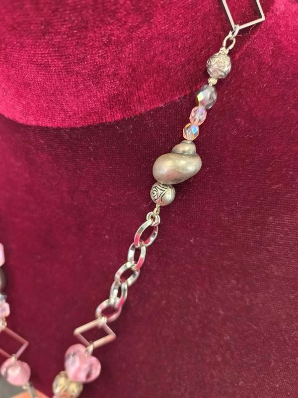 Catenine: Halskette modisch rosa silber Farben – Usato da Rüti ZH venduto da Restwert_Rueti_ZH 4
