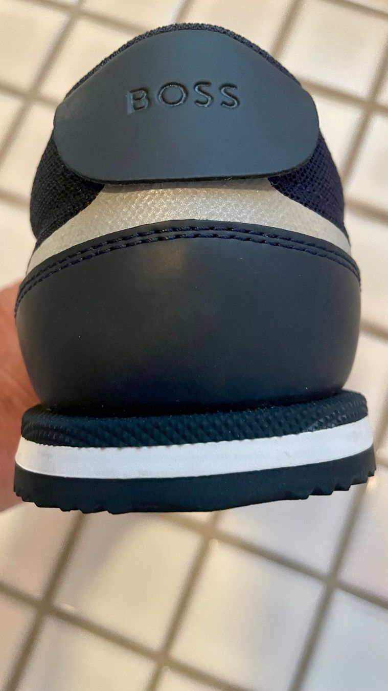 Hugo Boss Scarpe da uomo: 1 Paar Herrensneaker, Grösse 41 – Nuovo (secondo la descrizione) da Glarus venduto da hugenmatter 1
