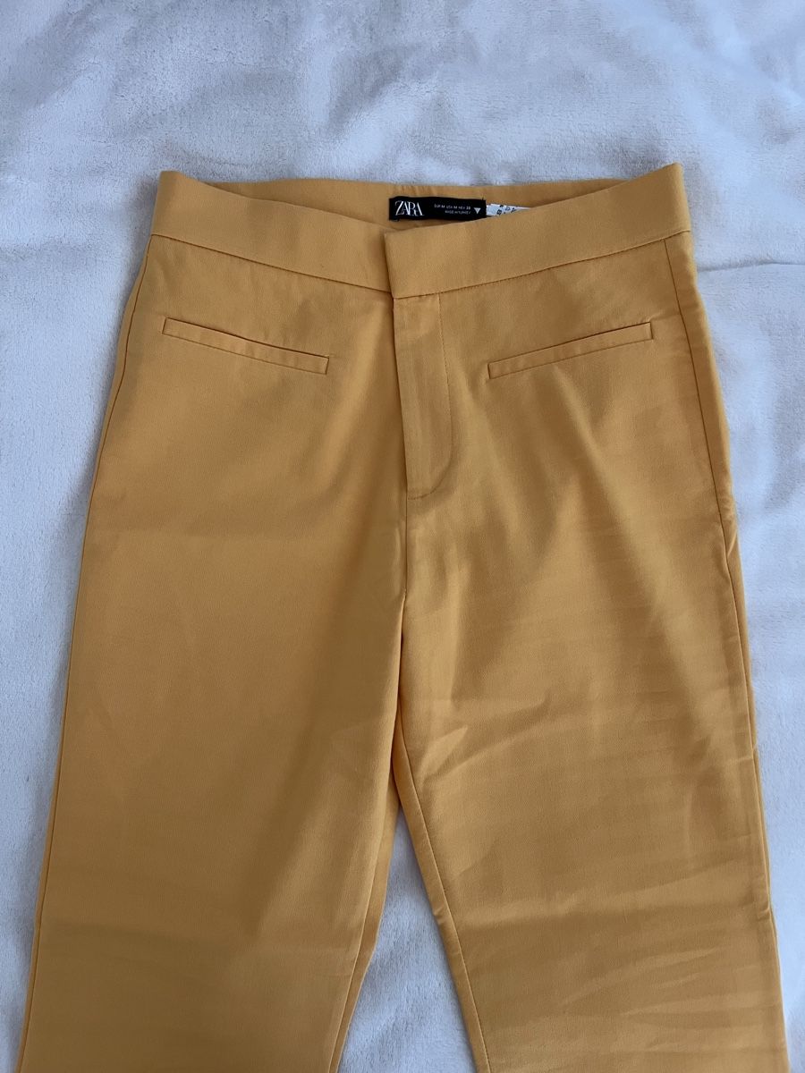Zara Pantaloni: Zara Stoffhose orange - Grösse 38 – Usato da Wil SG venduto da xrnvani