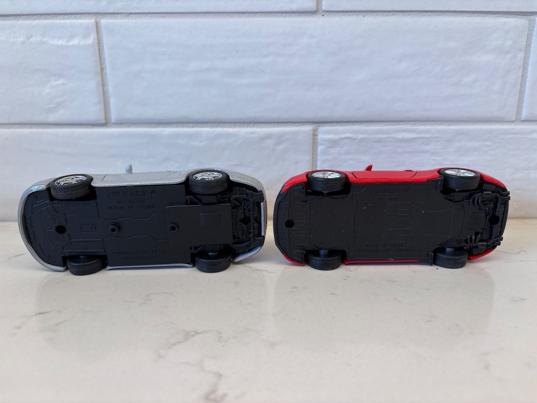Welly Modellini d'auto: Welly 2 Porsche 911 1/36 – Usato da Gollion venduto da Hampton 2