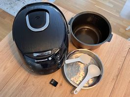Digitaler Reiskocher mit 2 Innentöpfen von Reishunger