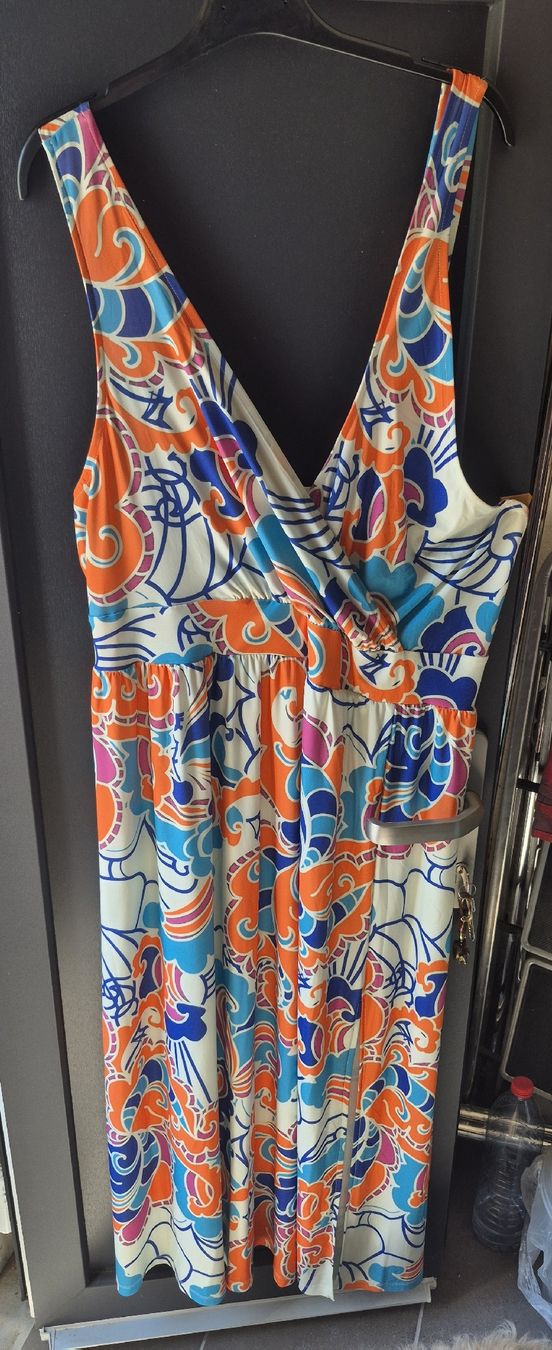 Vestiti: Kleid – Nuovo (secondo la descrizione) da Wislikofen venduto da Ana.Gomes