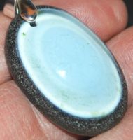 Anhänger L-7516 – Blauer Owyhee Augenopal Cabochon 35X23X9mm