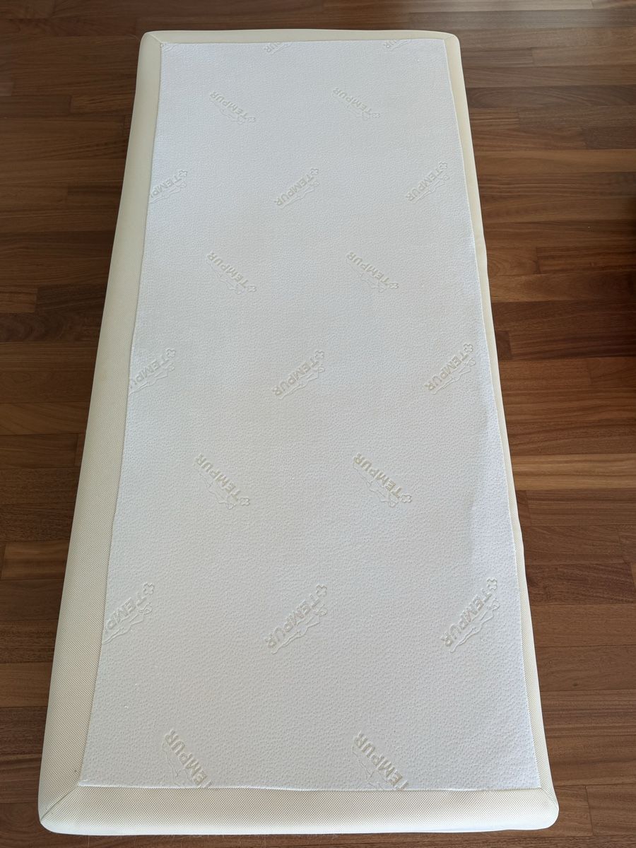 Tempur Materassi: 2x Tempur Cloud mattress 90x200cm – Usato da Küsnacht ZH venduto da Zubli