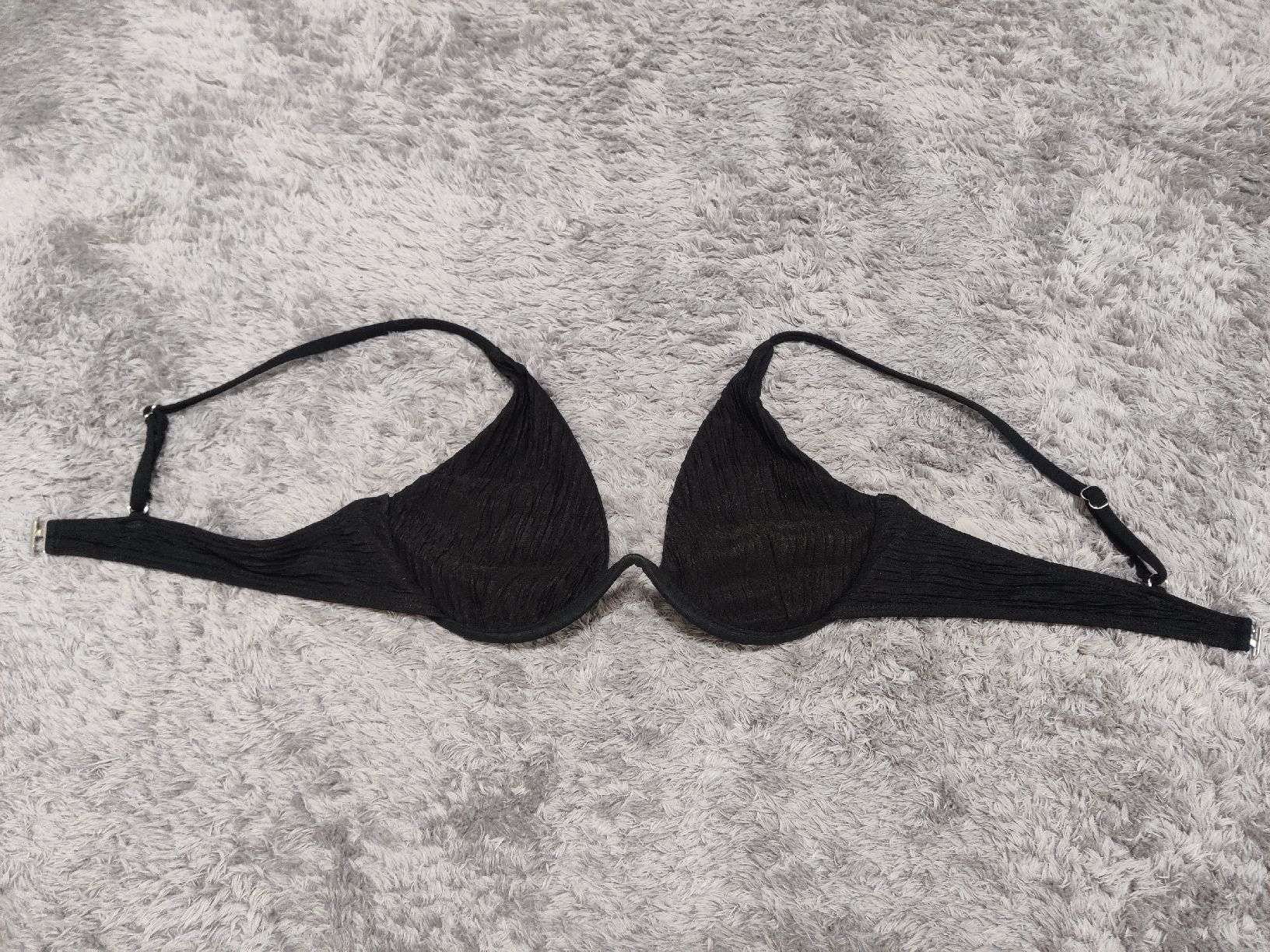 Badekleider & Bikinis: Bikini Oberteil – Neu (gemäss Beschreibung) aus Pieterlen von Saemelili