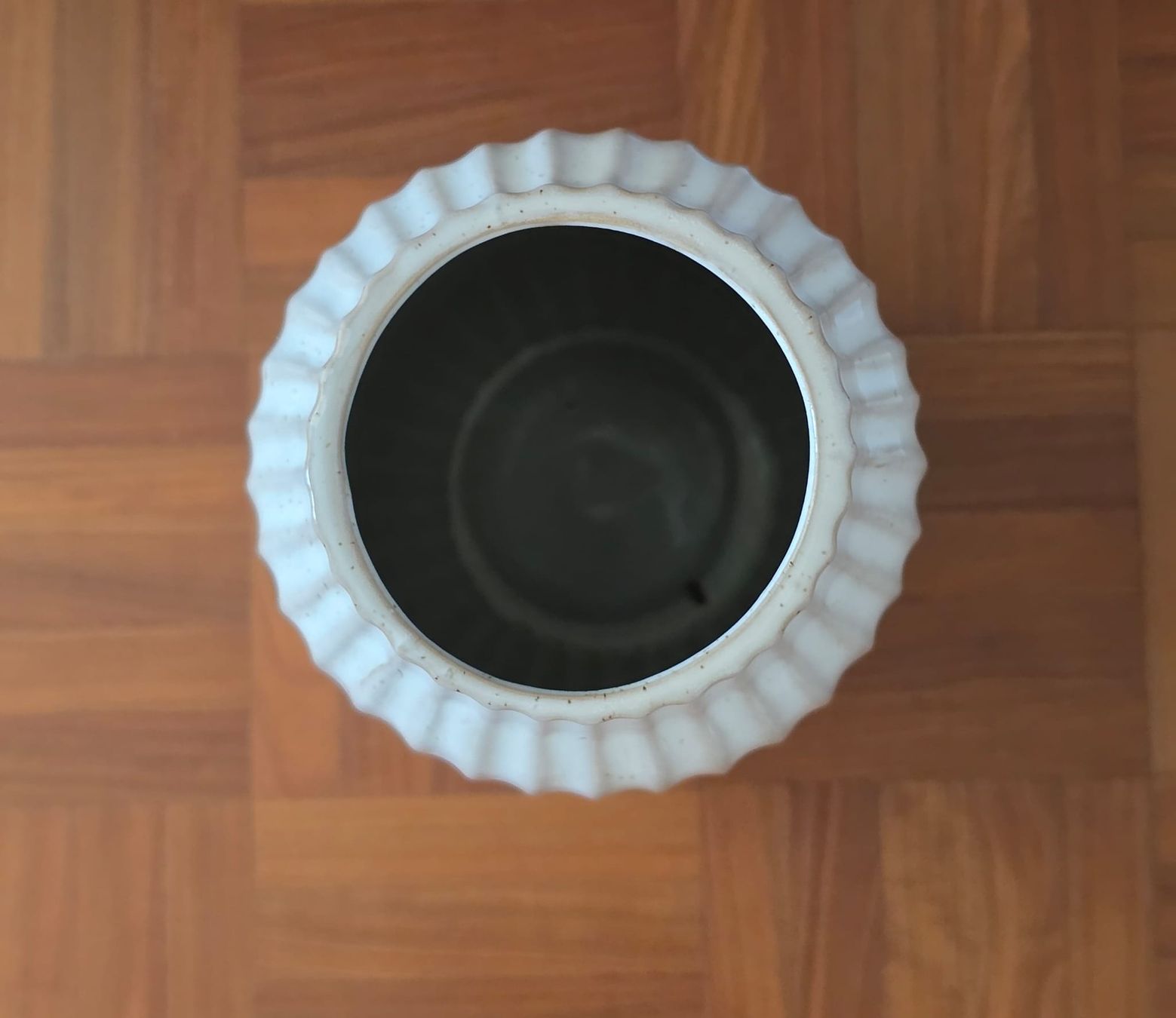 Vase & Récipients: Keramikvase weiss gerippt – Neuf (Voir description) à Rheinsulz par Dred 3