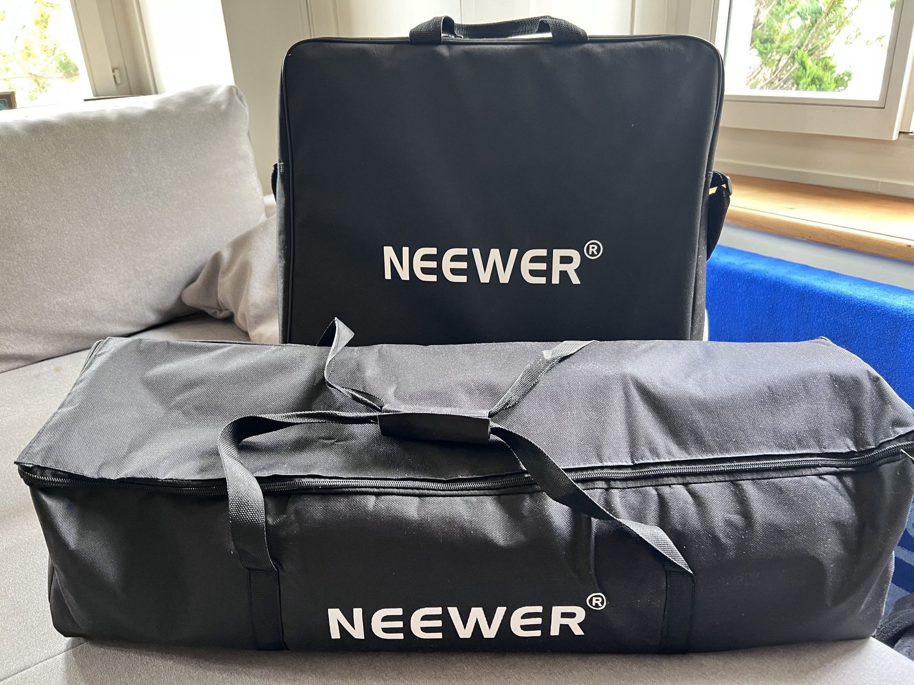 Poster & Bilder: Neewer Professional Lighting Kit – Neu (gemäss Beschreibung) aus Rüschlikon von topswissvintage 5