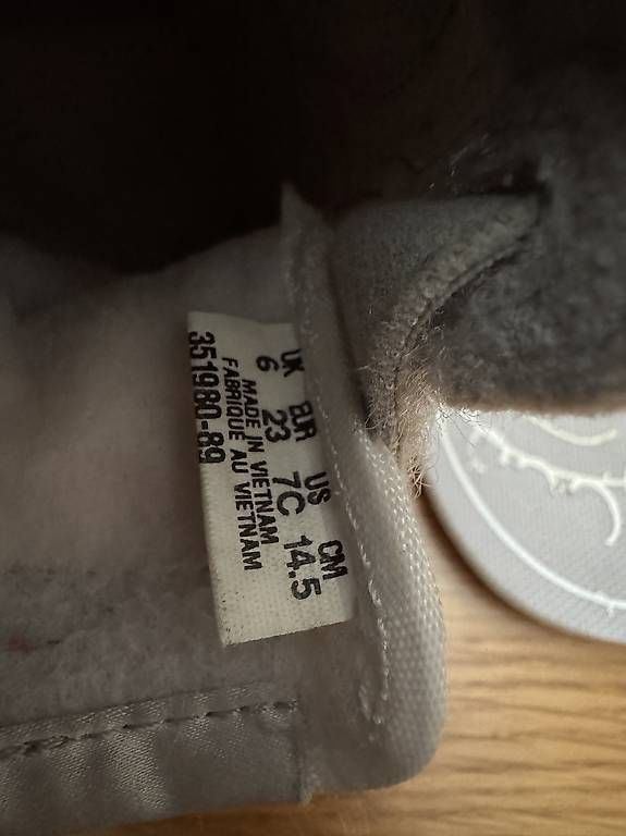 Schuhe für Jungen: Adidas Grösse 23 – Gebraucht aus Rorschacherberg von Venuise 2