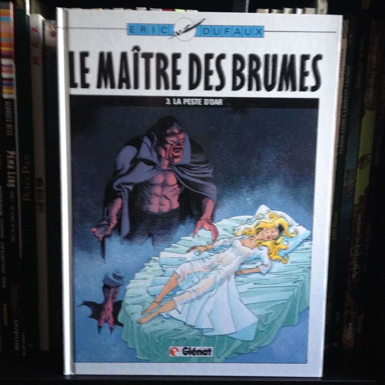 Fumetti: Le Maître des brumes 3 - La peste d'Oar – Usato da Farvagny-le-Grand venduto da LaCaverne