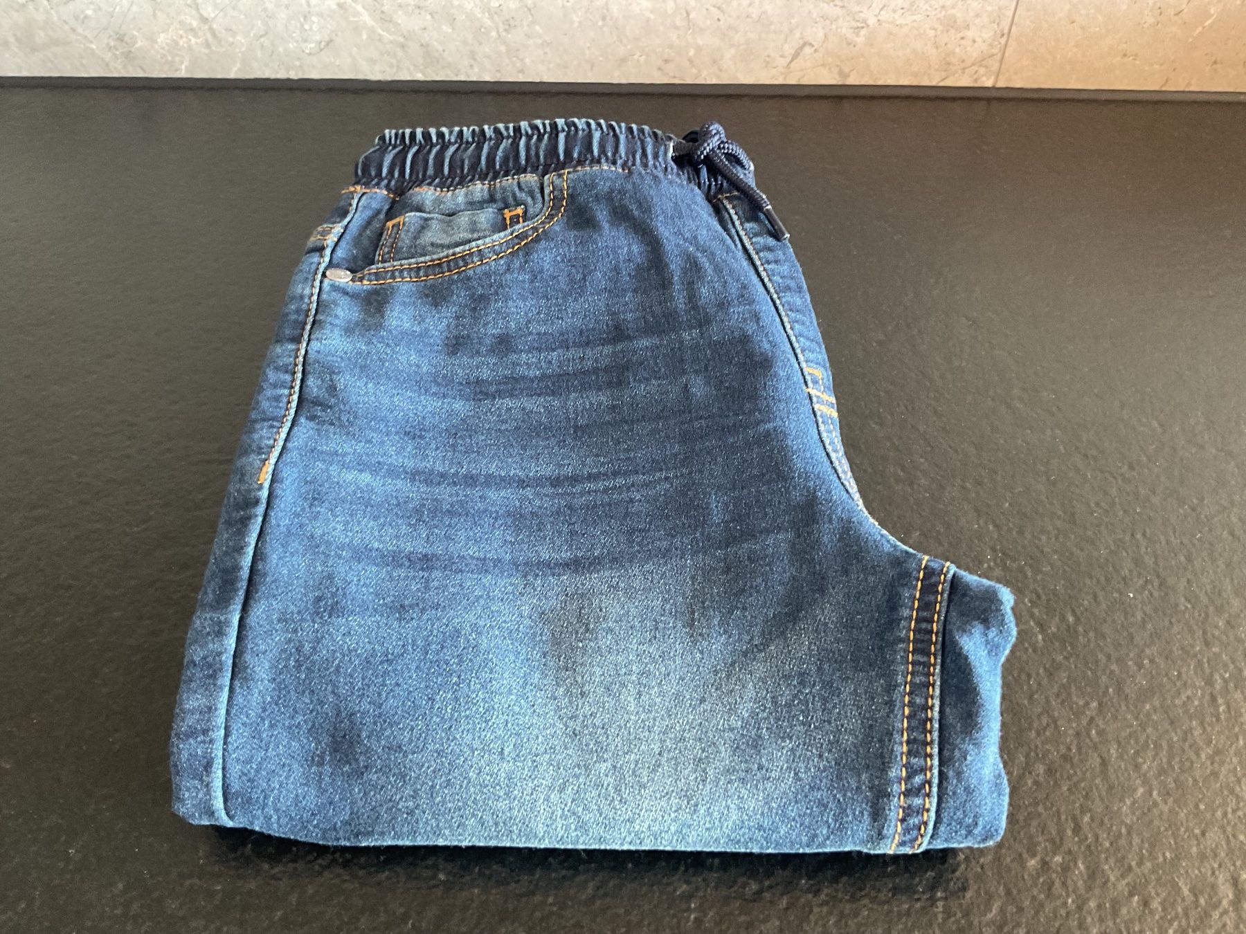 Jeans: Jeans enfants – Nuovo (secondo la descrizione) da Neuchâtel venduto da sta_7qfy 2
