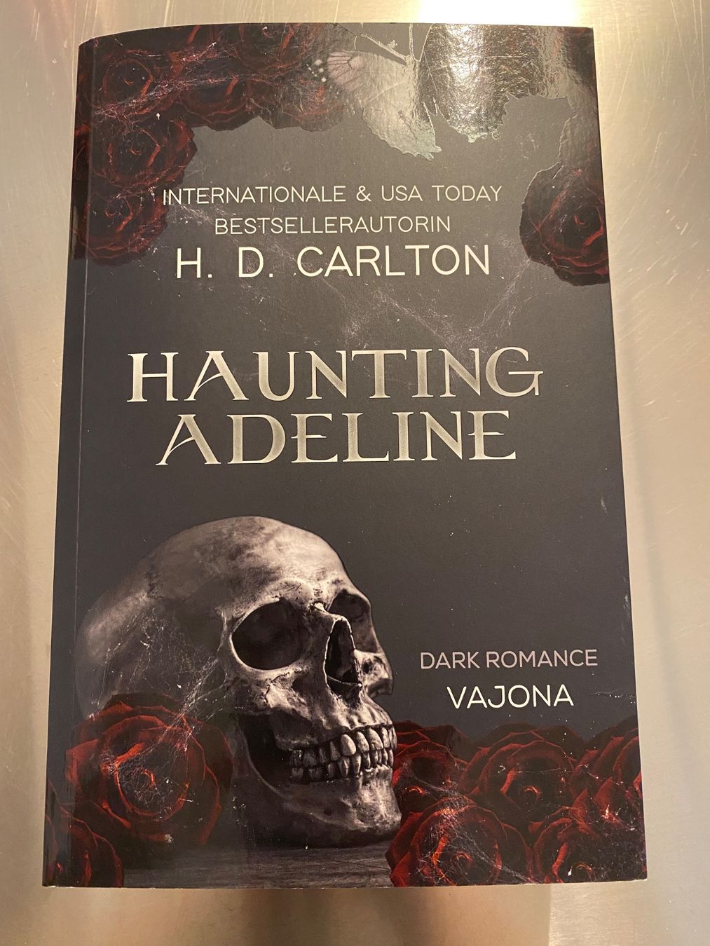 Libri: Haunting Adeline H. D. Carlton Dark Romance Buch – Usato da Winterthur venduto da nor_qtg7