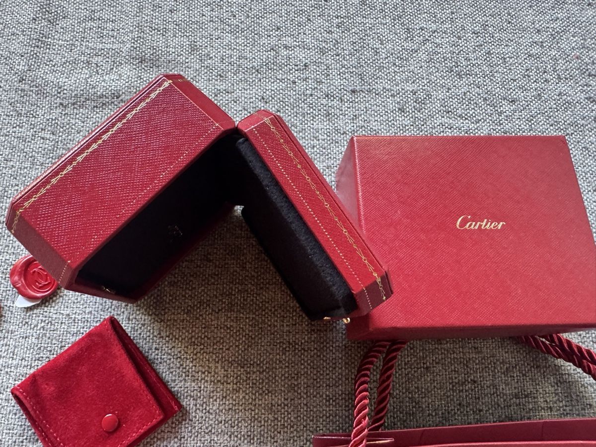 Alle Dekorationen: Cartier-Etui, Verpackung. Original. – Gebraucht aus Forch von naz_fr7n 5