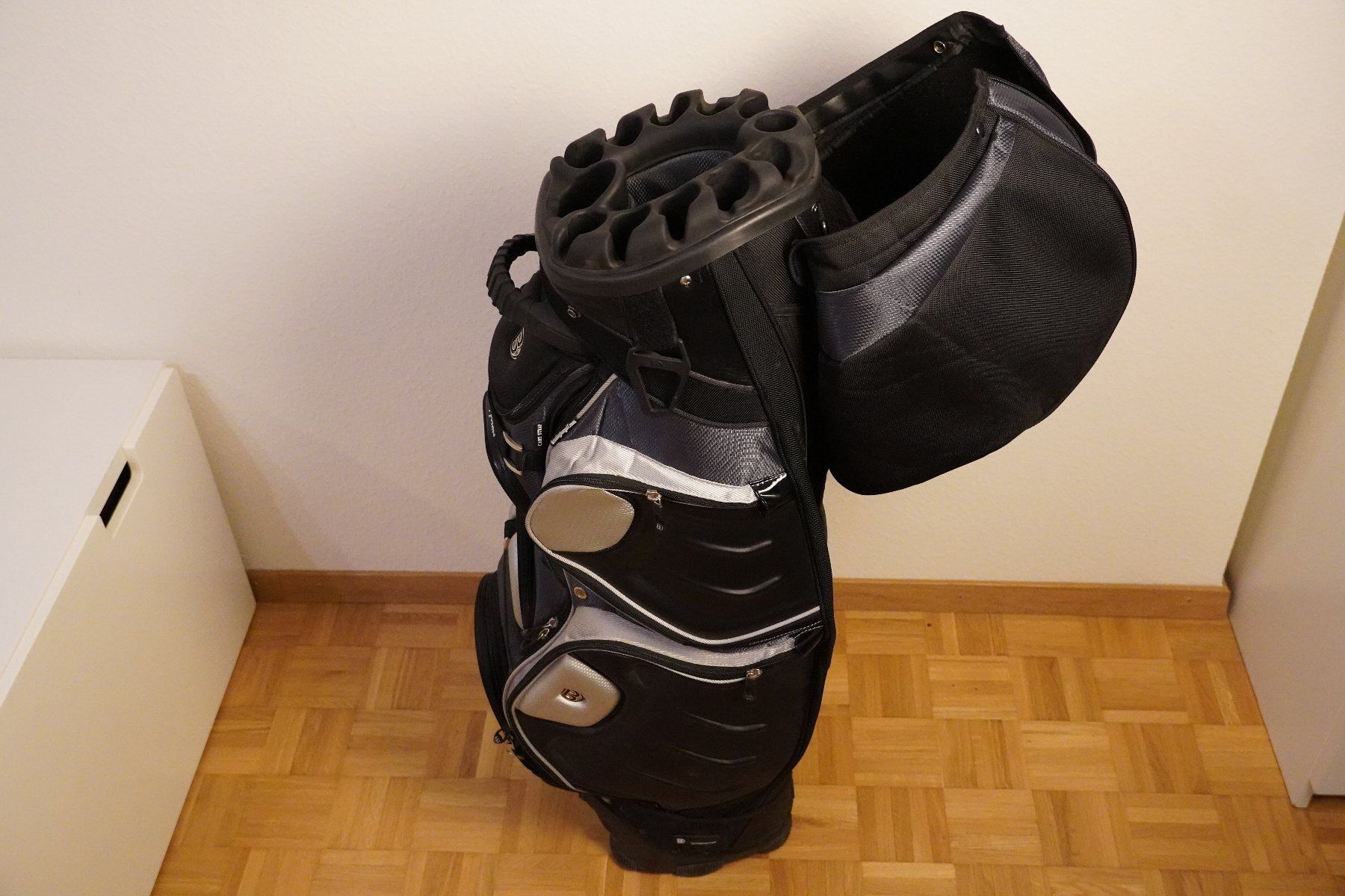 Sonstiges zum Golf: Golf Tasche, Bennington Golf Bag Q12 – Gebraucht aus Zug von  4