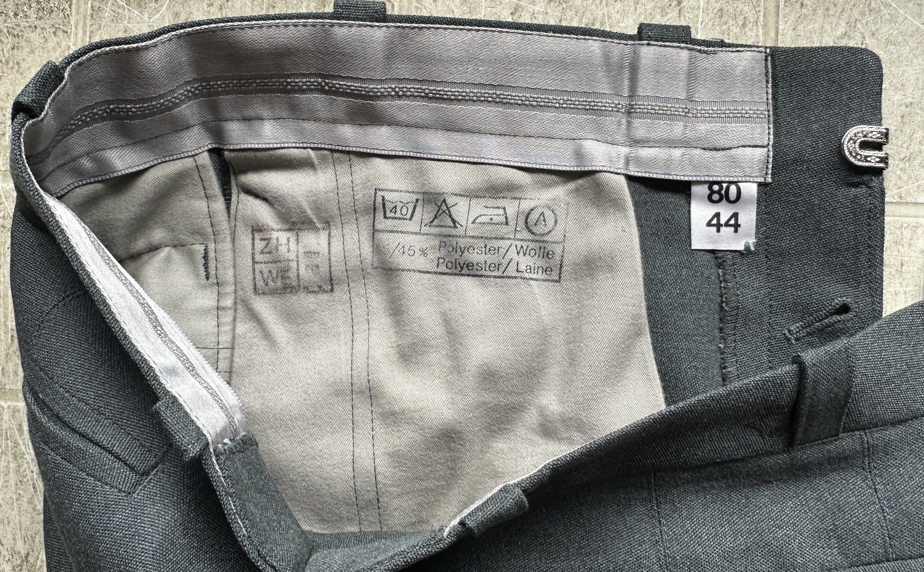 Armée suisse Uniformes: Uniform Hose eines Offiziers – D'occasion à Hergiswil NW par hpb_9bvx 1