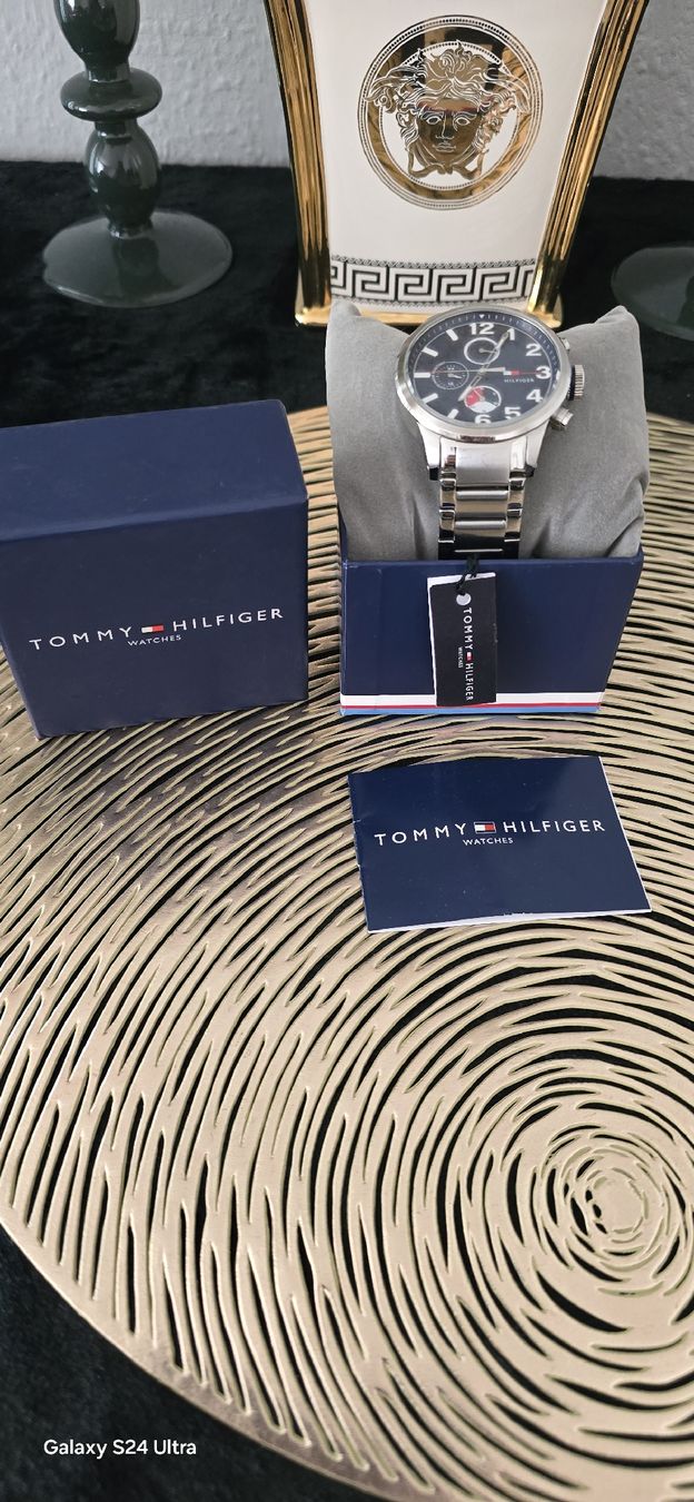 Tommy Hilfiger Uhren: Tommy Hilfiger Uhr – Gebraucht aus St. gallen von dan005