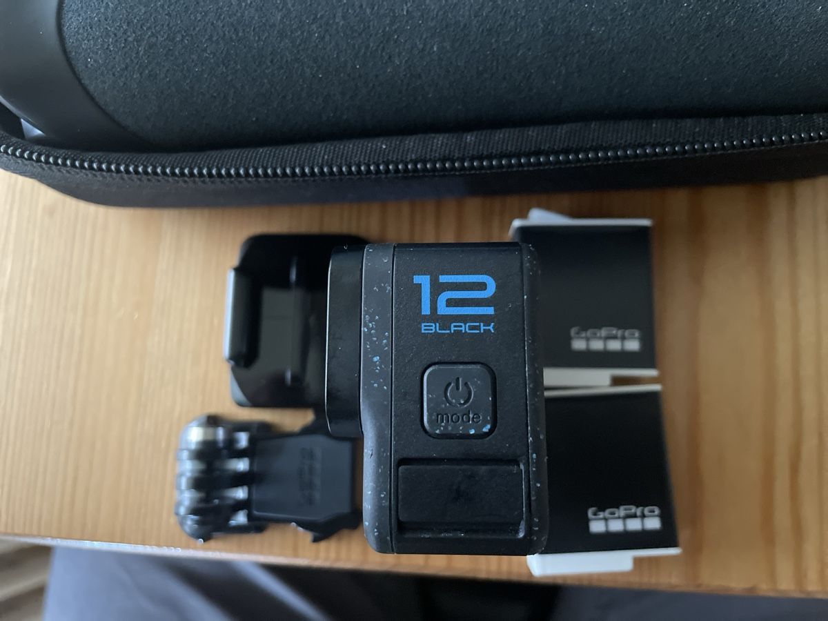 Gopro Action Cam: GoPro HERO12 Black Bundle + 2 Batteries + Accessories + Case – Neuf (Voir description) à Thalwil par jai_ypl7 2