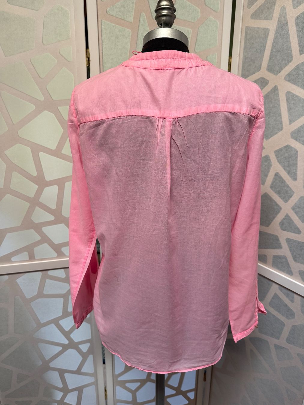 Blusen: Pink summer blouse with button details. S – Neu (gemäss Beschreibung) aus Grund b. Gstaad von PlageNeigeplus 4