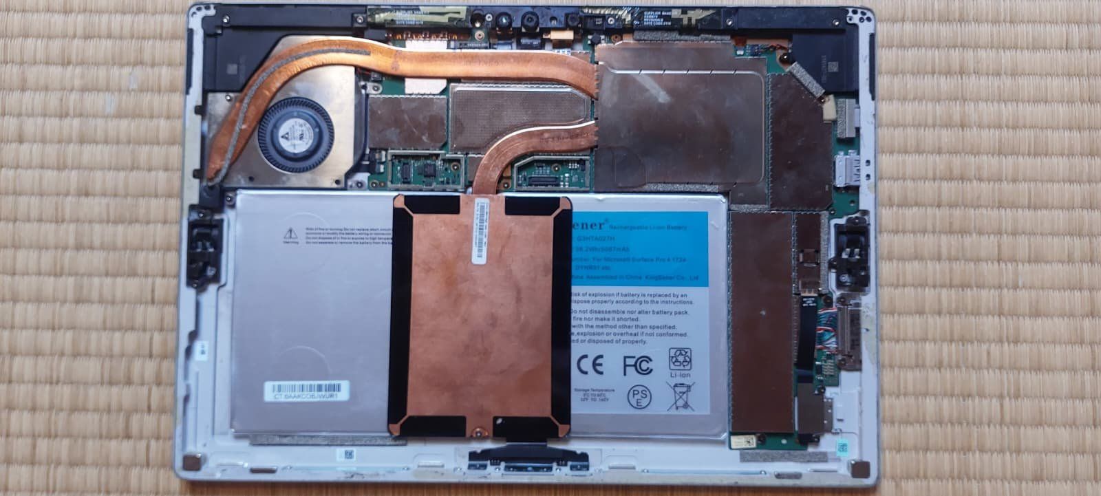 Microsoft Notebook: Microsoft Surface Pro 4 13" defekt & zerlegt – Usato da Aeschi SO venduto da Mr.Cornrows 1