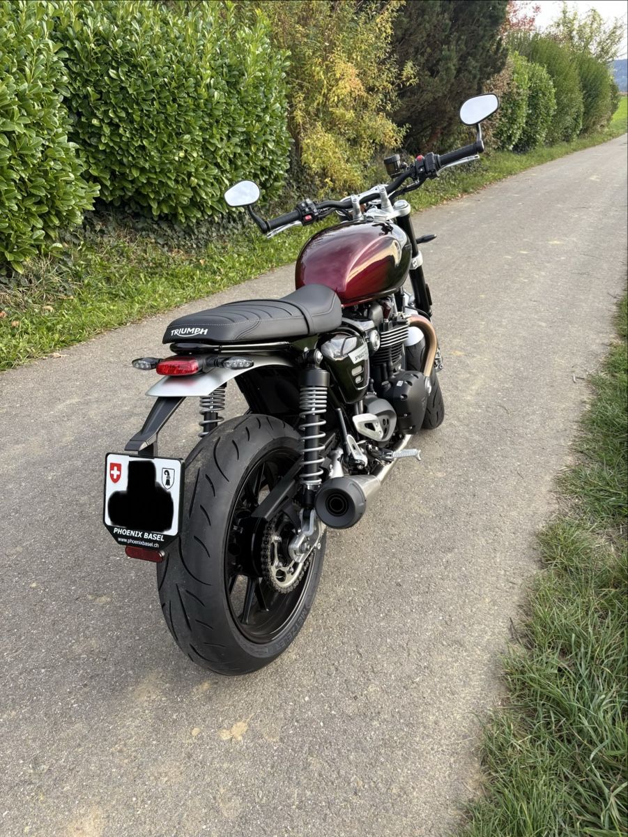 Strada: Triumph Speed Twin 1200 Stealth Edition – Nuovo (secondo la descrizione) da Basel venduto da obr_fx9m 6