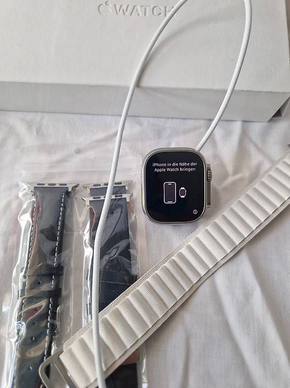 Smartwatch: Apple watch ULTRA – Gebraucht aus Rümlang von Zargi 2