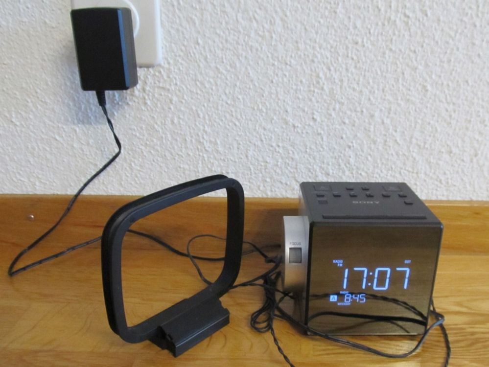 Sony Radiowecker ModelNo ICFC1PJ mit Zeitbeamer Kaufen auf Ricardo