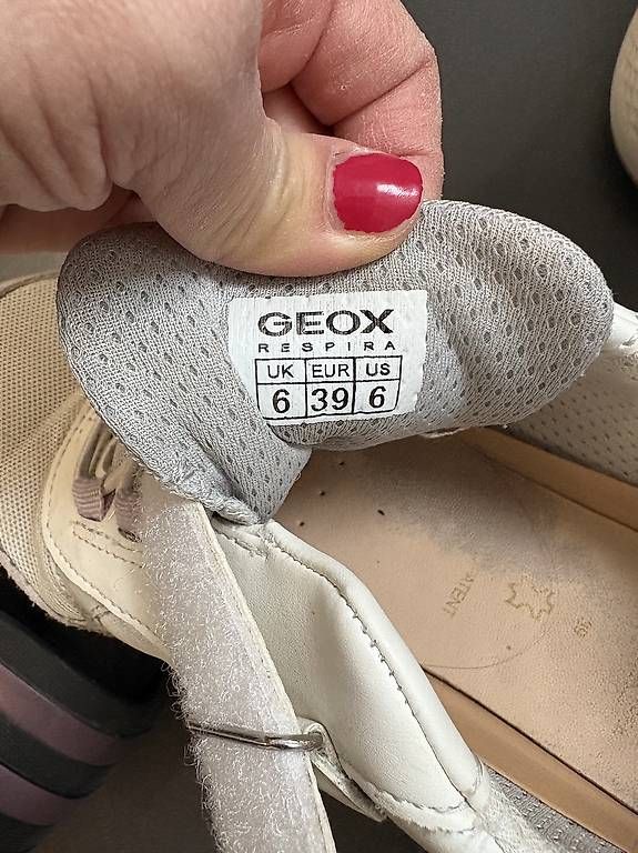 Geox Scarpe per ragazze: Geox Schuhe Grösse 39 – Usato da Münchenstein venduto da Miresolese 3
