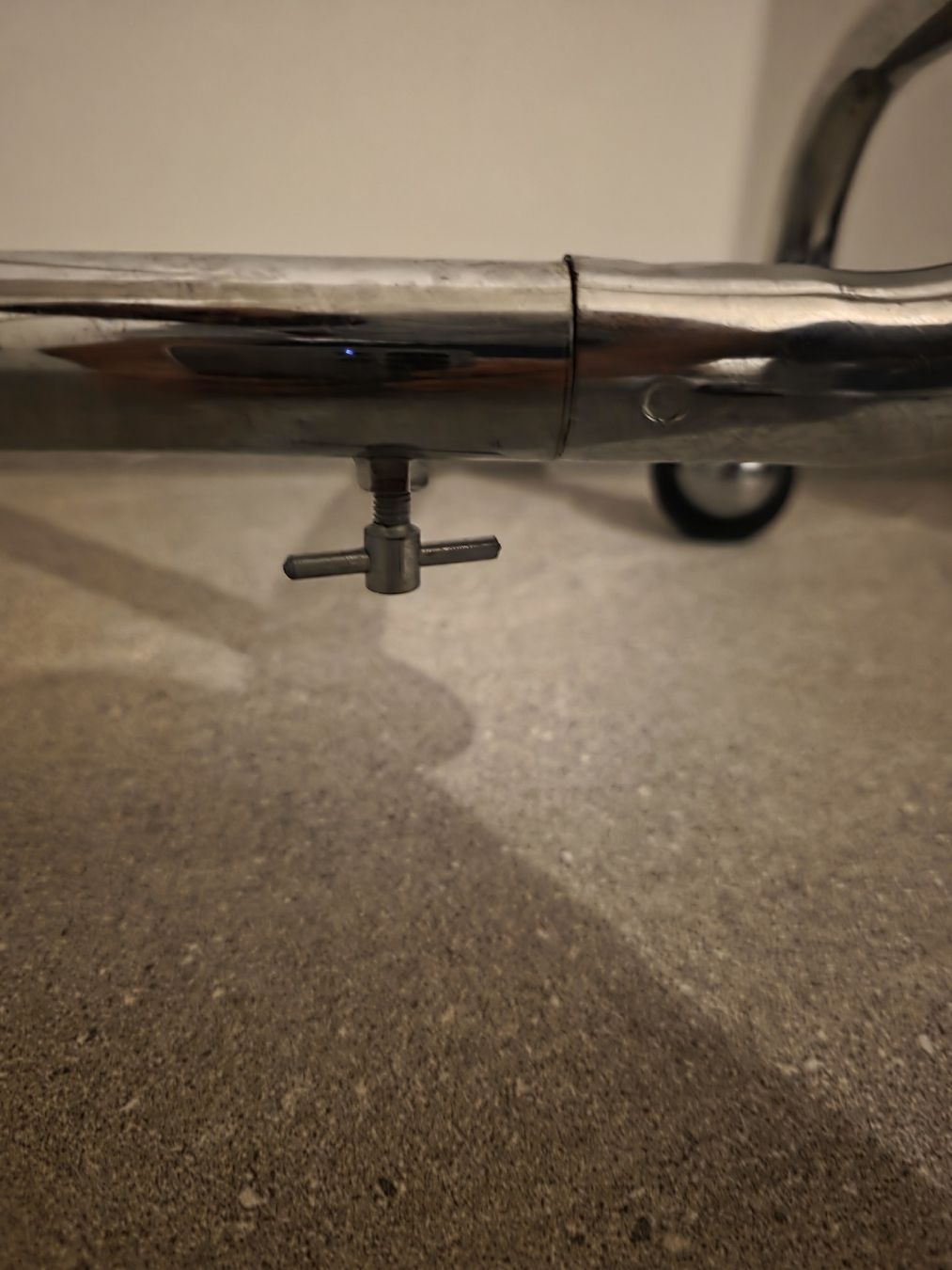 Altro in Decorazioni & Accessori: Verstellbare Kleiderstange Chrom - flexibel & stabil! – Usato da Güttingen venduto da snoopjam 5