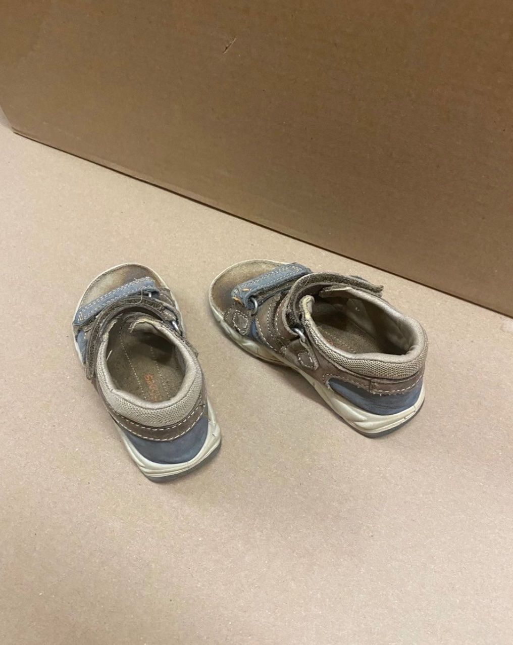 Scarpe per ragazzi: Kinder Sandalen Grösse 23 – Usato da Zürich venduto da zd_1965 2