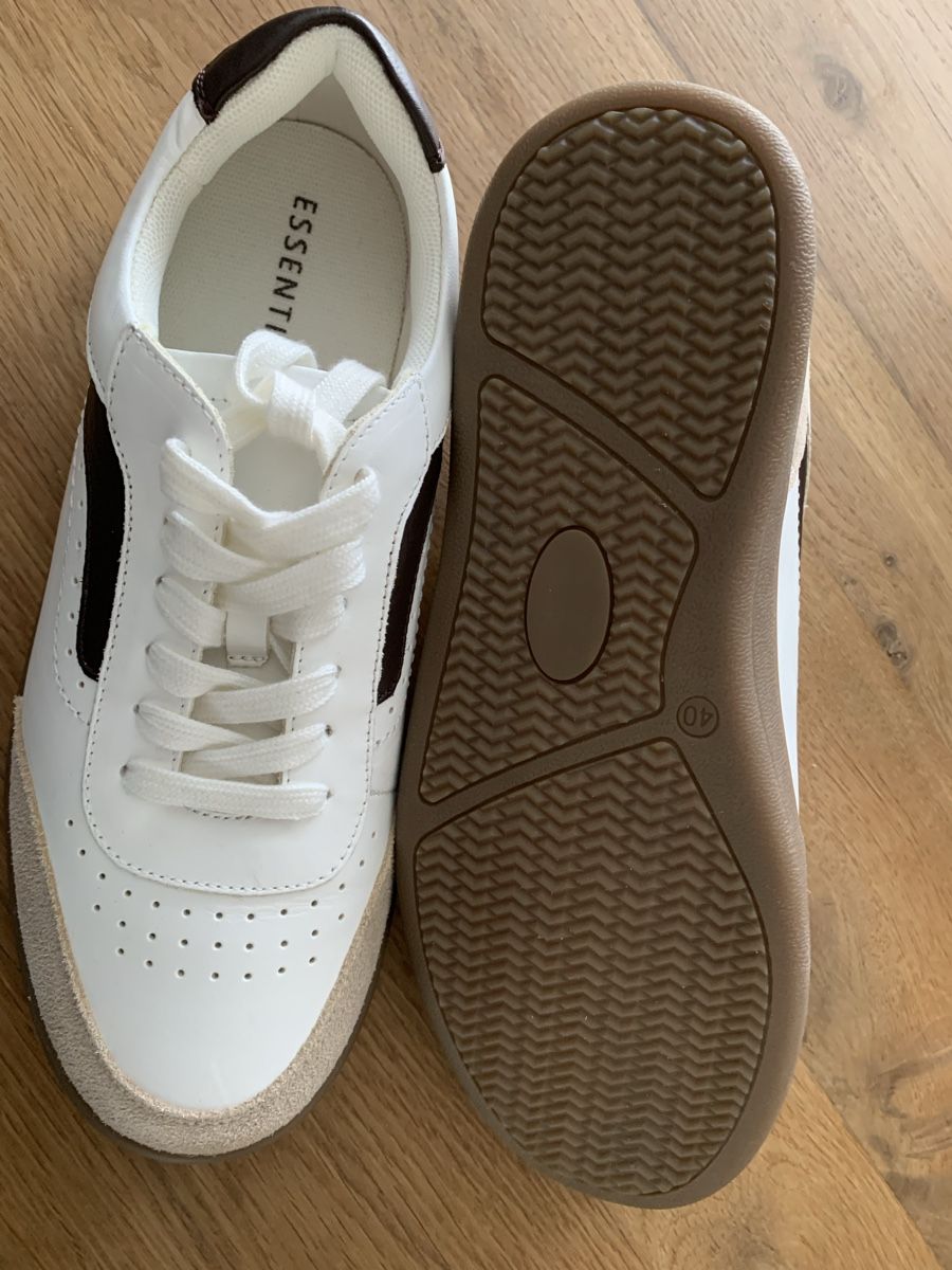 Damenschuhe: Damen Sneaker Grösse 40 NEU – Neu und originalverpackt aus Thun von Chrabu 2