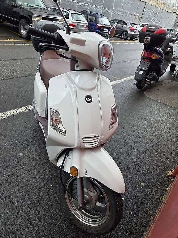 Tell Scooter: Vengo Zahara 125i – Usato da adligenswil venduto da Geryemm 3