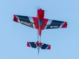 Edge 540 - 60 Zoll, Spw 1550mm, elektro ARF DW-Hobby
