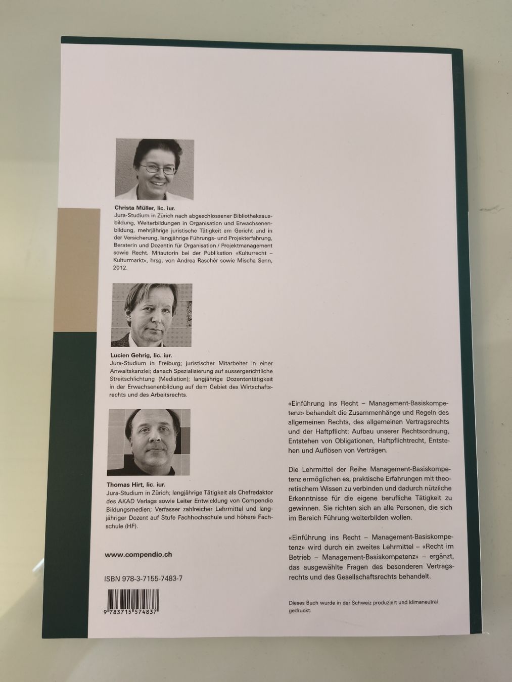 Libri: Einführung ins Recht - Management-Basiskompetenz – Nuovo (secondo la descrizione) da Obfelden venduto da sel_7s58 1