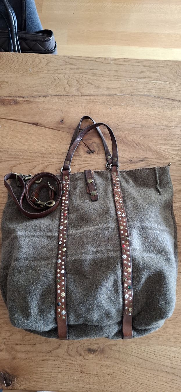 Campomaggi Borse da donna: Campomaggi Tasche Stoff/Leder – Usato da St.Gallenkappel venduto da lalique