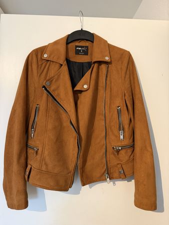 Braune Jacke