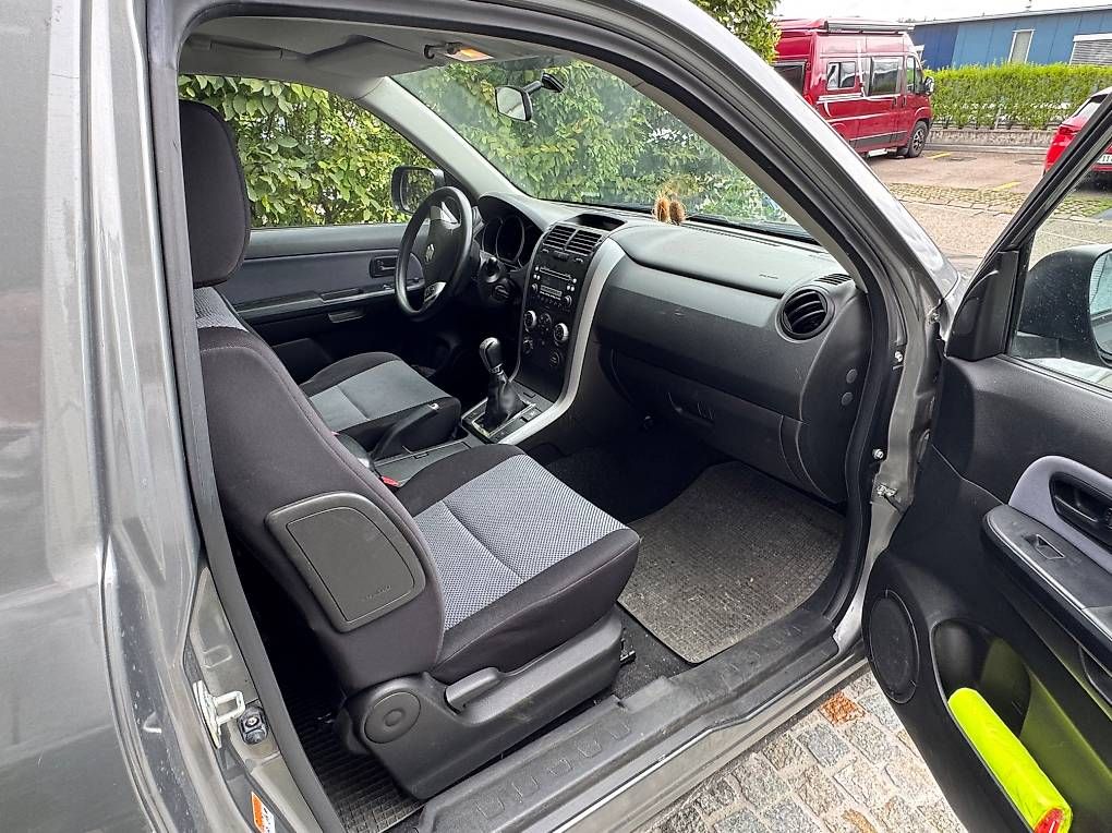 Autos: Robuster Geländewagen – Gebraucht aus Kaisten von voe_l62p 2