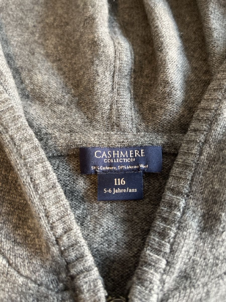 Giacche & Cappotti: Kaputzenjäckchen Cashmere, Grösse 116 – Usato da Zürich venduto da whatlilaloves 2
