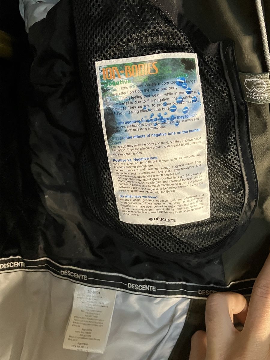 Jacken: Veste ski DESCENTE Titan Thermo, T38 – Gebraucht aus Neuchâtel von sharposneaks 4