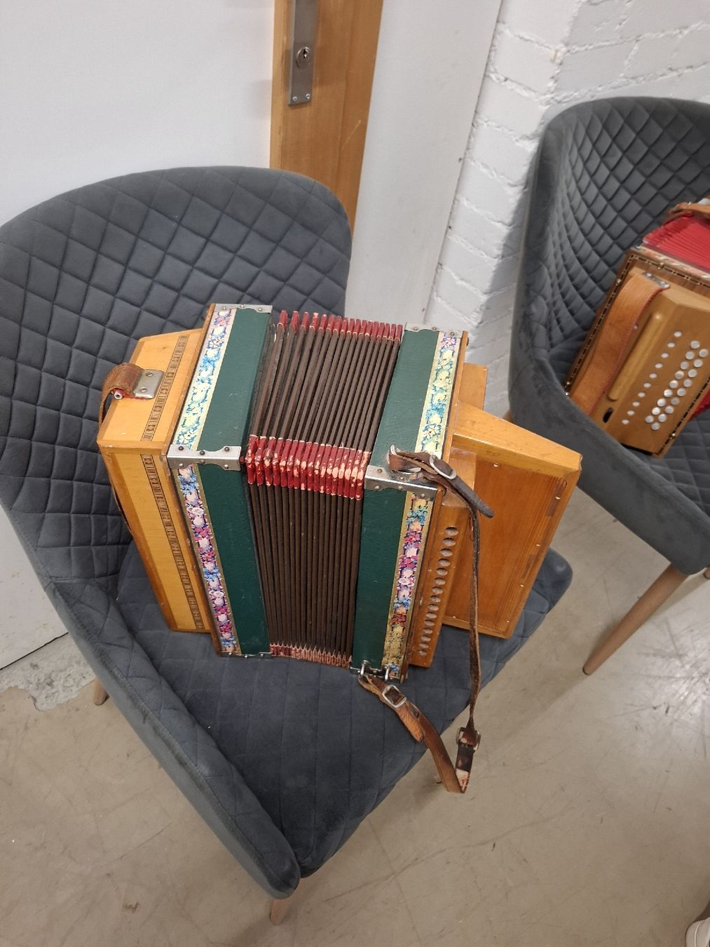 Instruments de musique: schwyzerorgeli chromatish – D'occasion à Villeneuve par BibiVintage 3