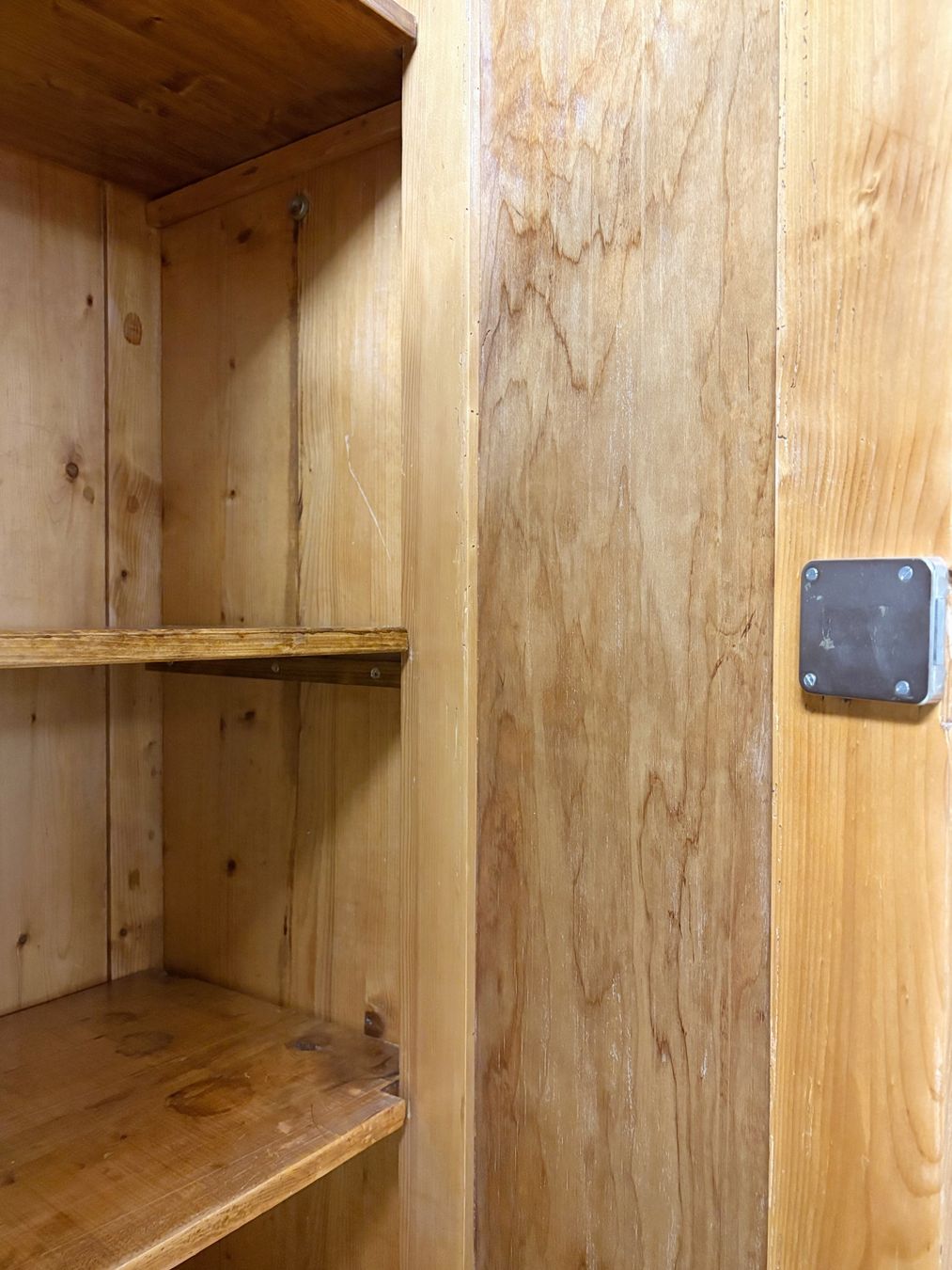Armadi: Antiker Schrank aus Tannenholz – Usato da Neuenkirch venduto da Gluecks.Kauf 7
