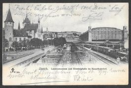 Zürich Einsteighalle im Hauptbahnhof mit Dampfzug