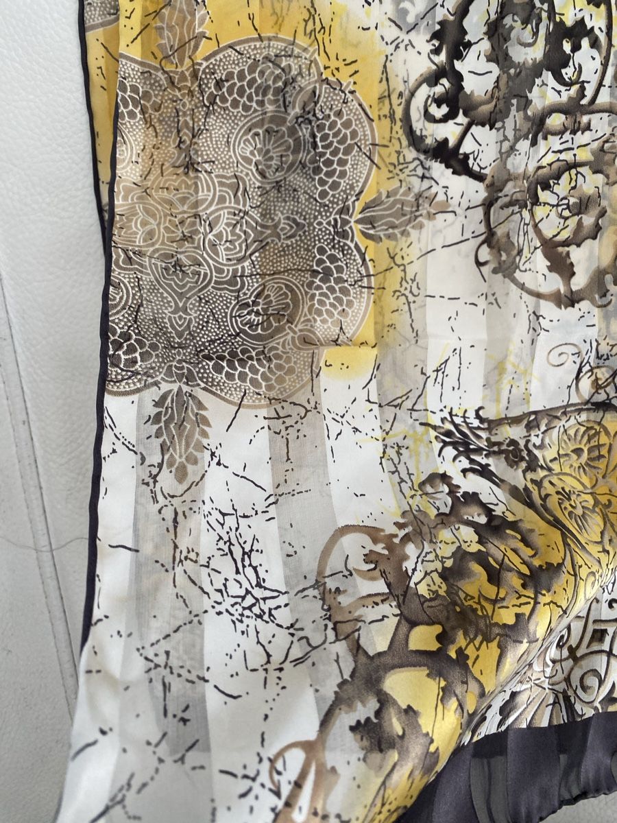 Foulard & Sciarpe: Seiden Schal 🌸 – Usato da Opfikon venduto da Luis144 4