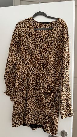 Kleid Leo Zara XL