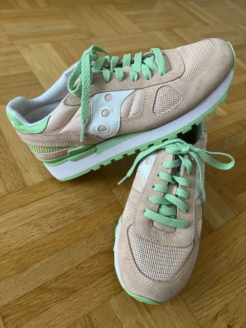 Saucony Damenschuhe: "Saucony" Sneakers Gr. 37.5 – Gebraucht aus Walenstadt von ricamul 9