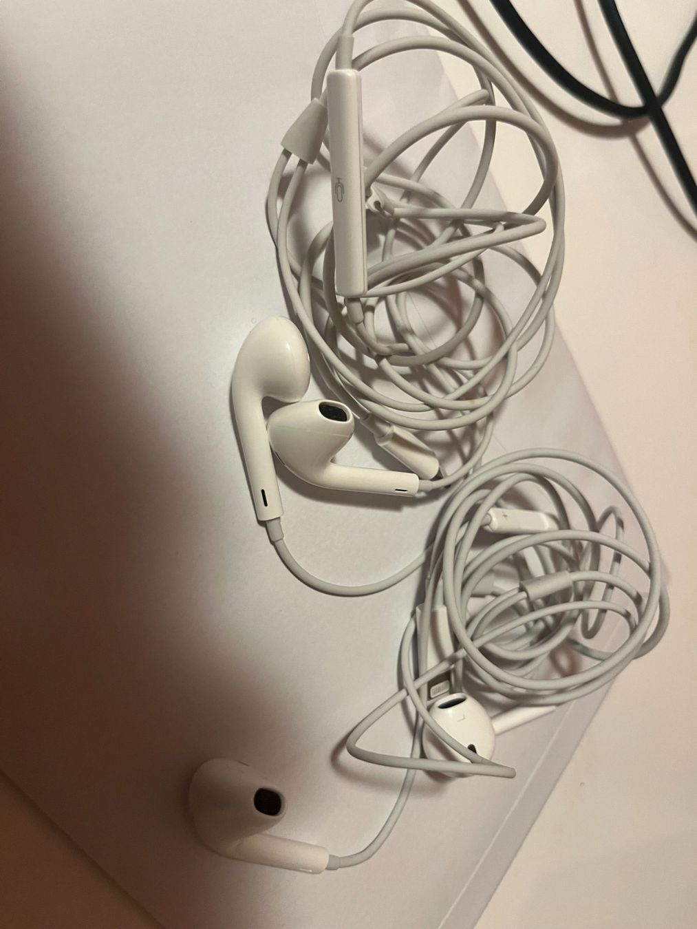 Apple Casques audio: 1 Lightning Kopfhörer von Apple – Neuf (Voir description) à Neuhausen am Rheinfall par de4n 1